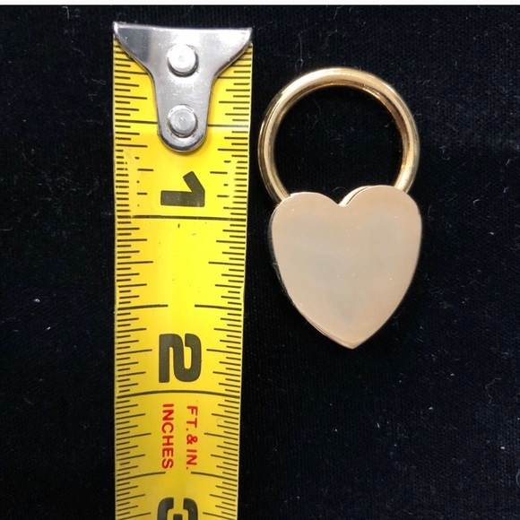 Brand new brass heart shaped keychain - Picture 12 of 13